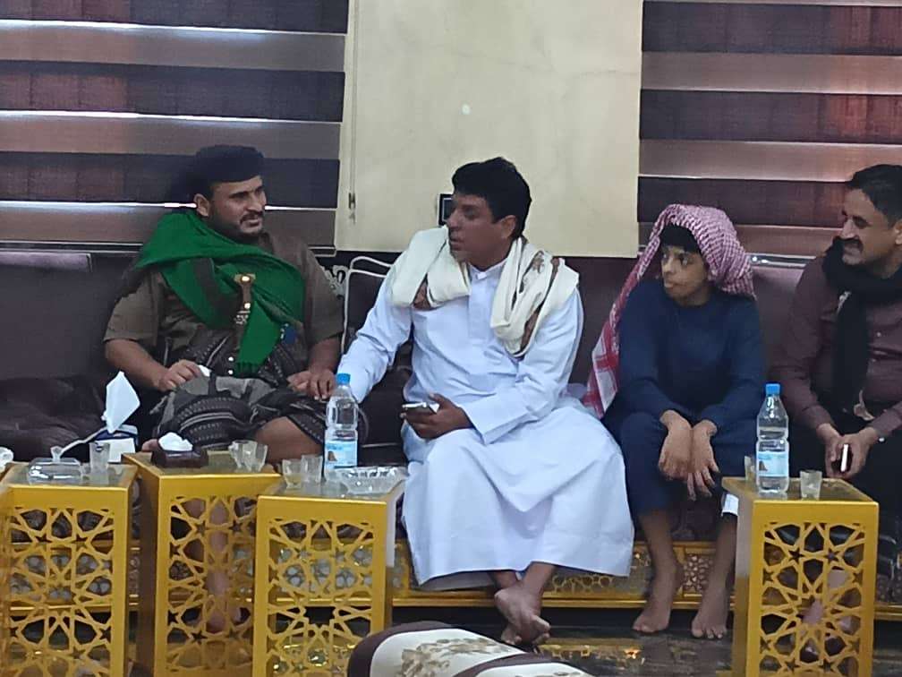 الشيخ باكريت يلتقي الشيخ محمد سالم العلهي شيخ مشائخ في العاصمة عدن