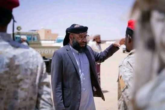 الرئيس العليمي يصدر قراراً بتعيينات قيادية جديدة في المنطقة العسكرية الأولى (الأسماء