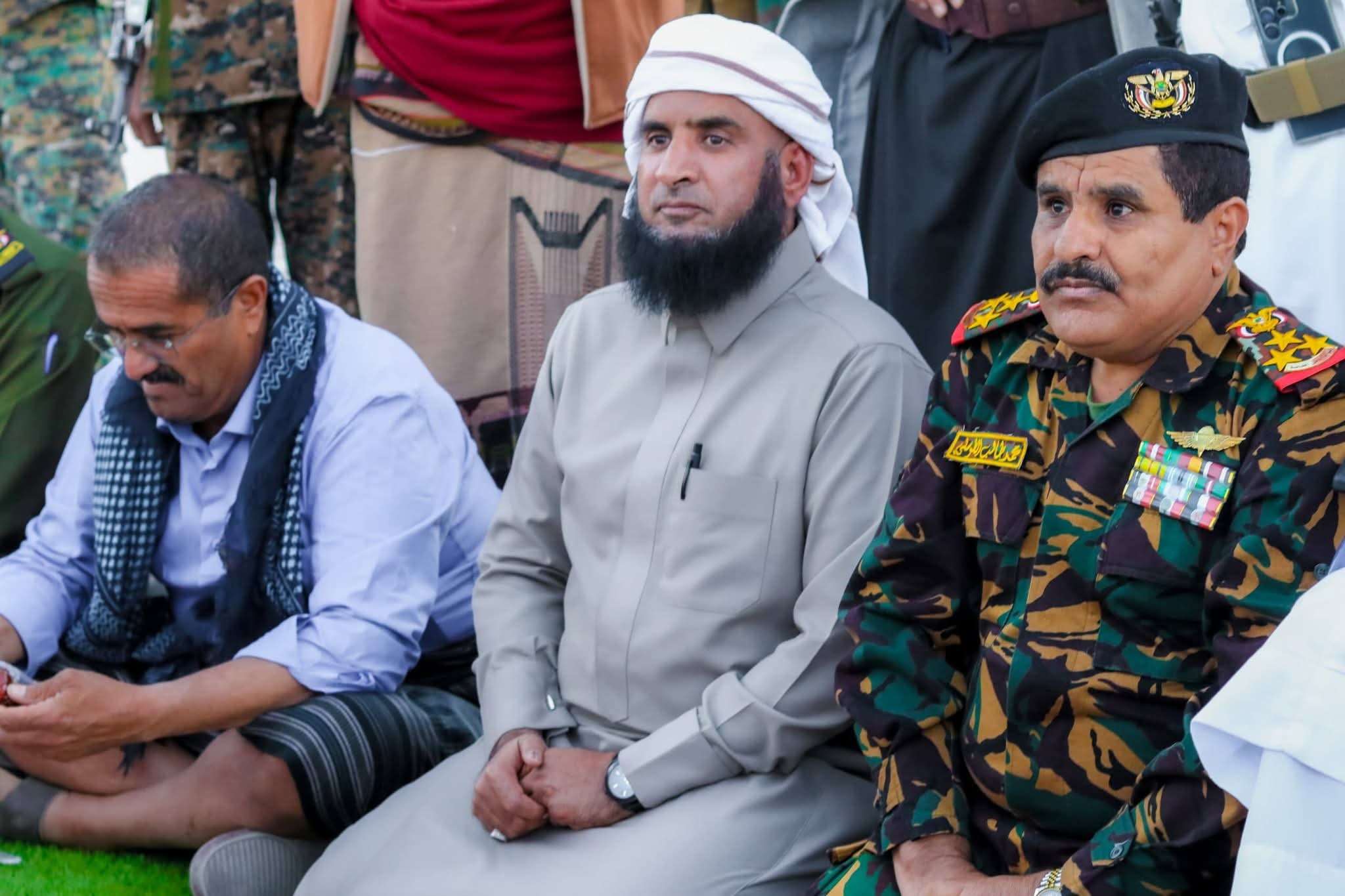 السلطة المحلية وقيادة القوات المشتركة للتحالف العربي تقيمان مأدبة إفطار جامعة في عتق