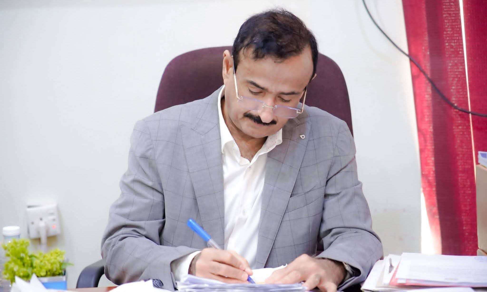 عاقل مدينة عتق يوجه رسالة شكر وتقدير لمحافظ شبوة