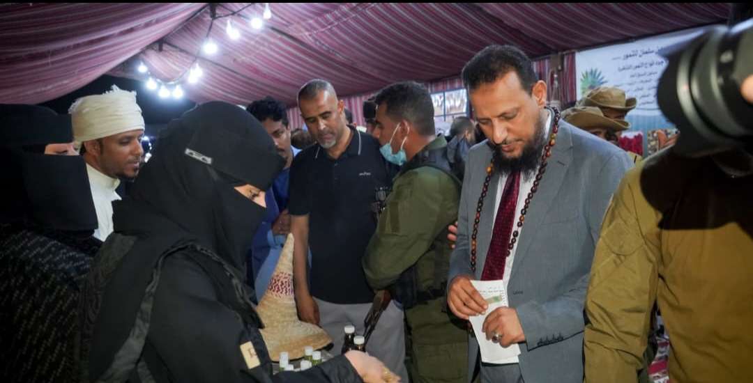 مؤسستا زراع وبسمة حضرموت تمثلان الركن الحضرمي في معرض البُن والتمر بعدن