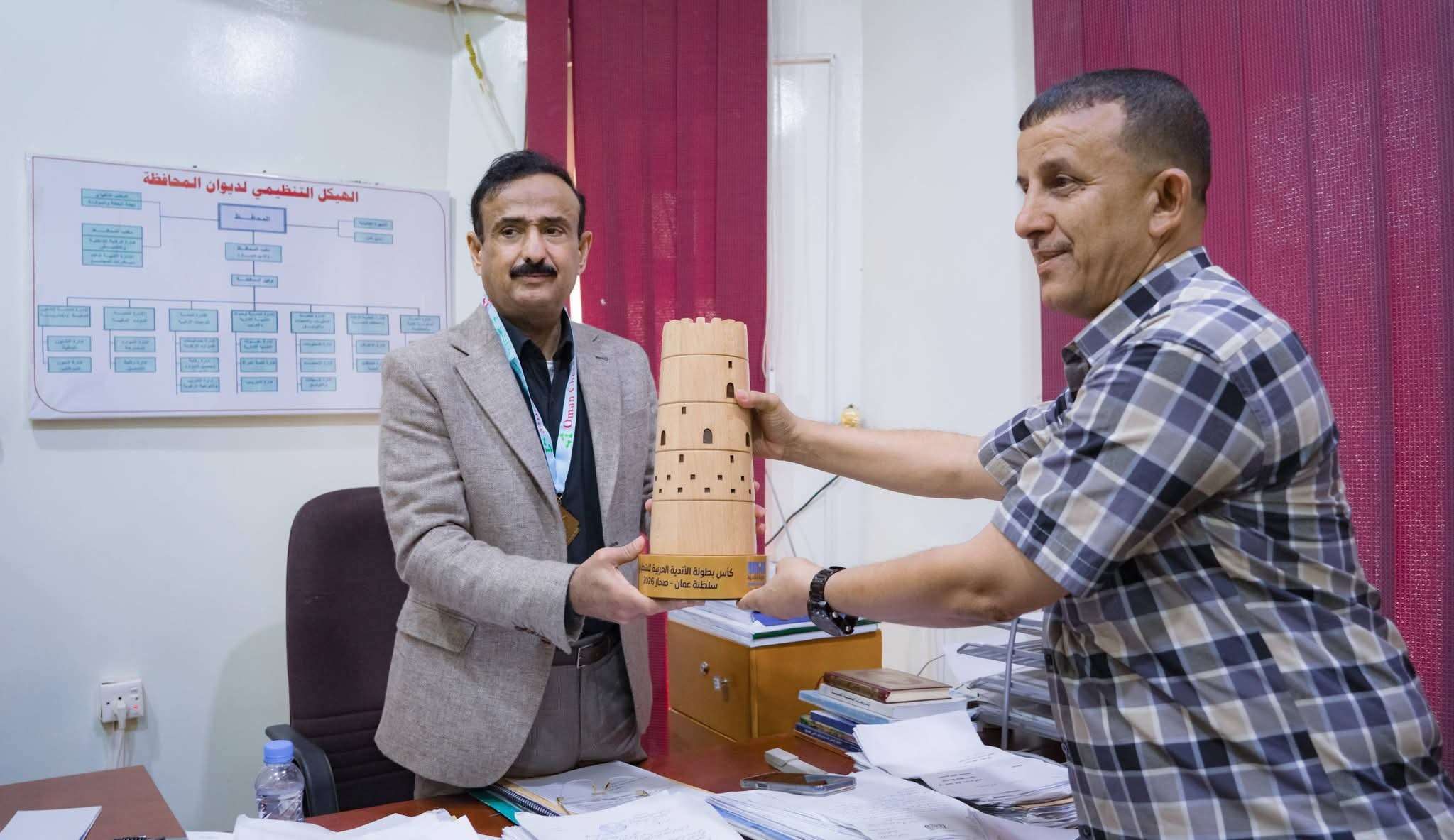 المحافظ بن الوزير يشيد بانجاز نادي التضامن، ويُوجّه باعتماد إقامة بطولة “كأس شبوة” لكرة القدم