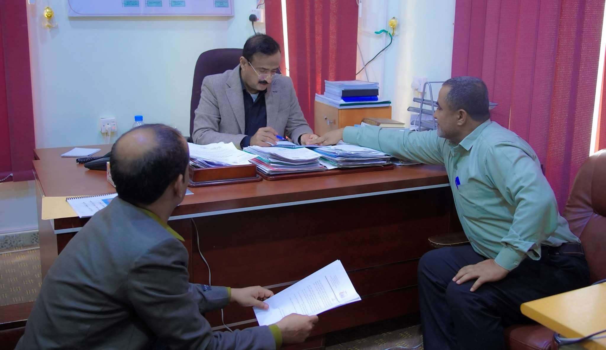 المحافظ بن الوزير يوجّه بإيجاد حلول مستدامة للاستفادة من مياه الأمطار وتعزيز المخزون الجوفي