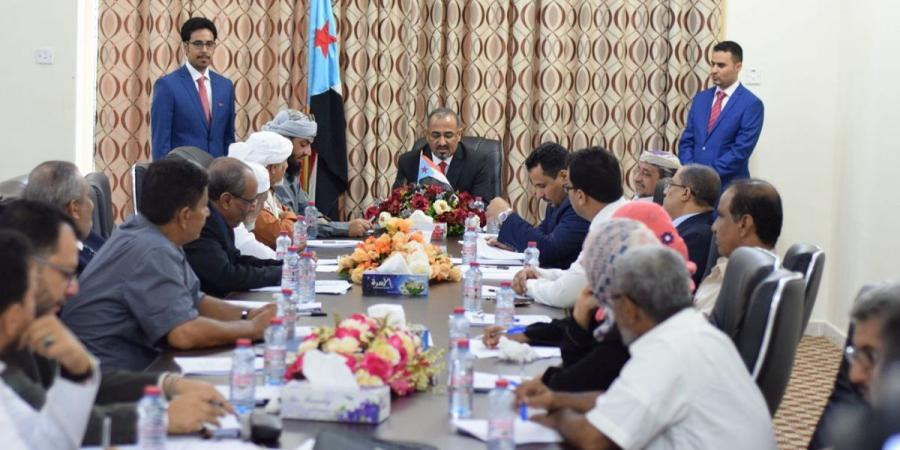 الانتقالي الجنوبي يرفض &rdquo;خروج&ldquo; الحكومة اليمنية عن نص اتفاق الرياض&lrm;