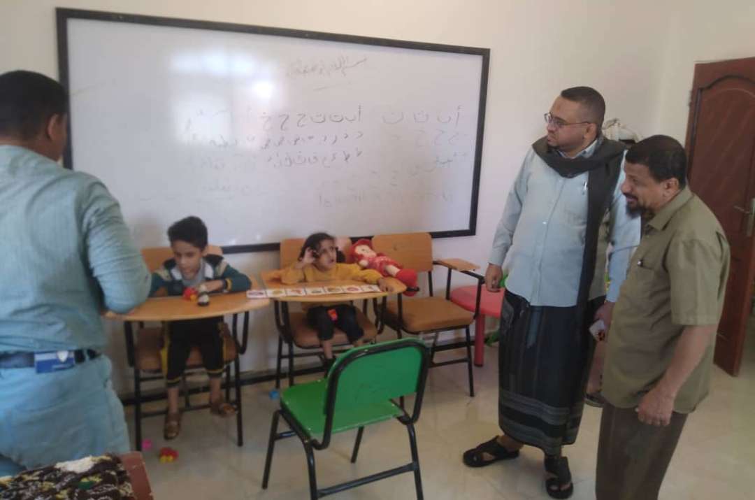الدكتور مجدي لجلد يشيد بدور جمعية تأهيل المعاقين في شبوة ويتفقد أقسام الجمعية الدكتور مجدي لجلد يشيد بدور جمعية تأهيل المعاقين في شبوة ويتفقد أقسام الجمعية