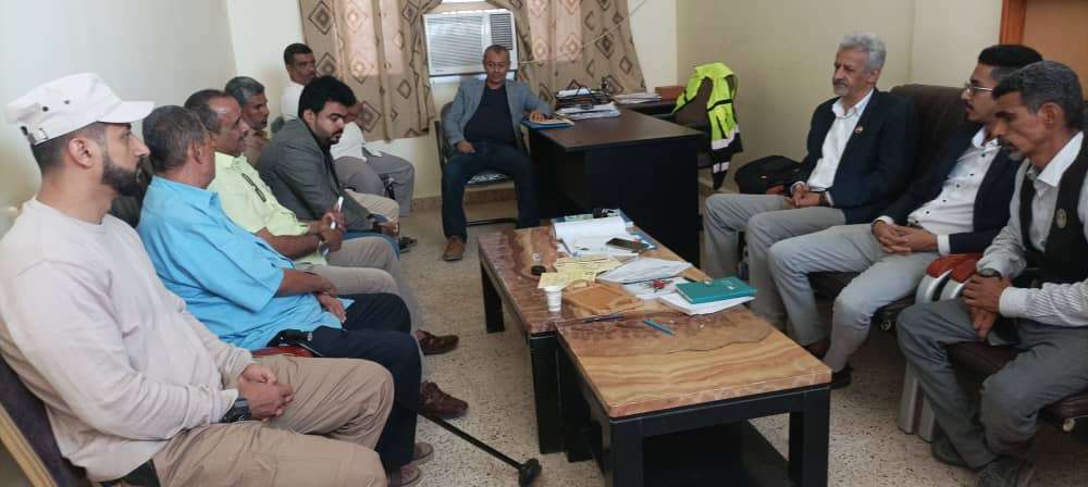 فريق التوجيه والرقابة الرئاسي يزور كلية ناصر للعلوم الزراعية في لحج