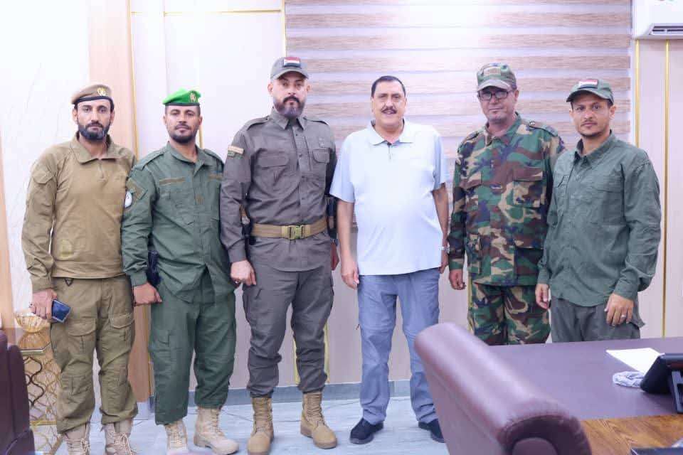 مدير عام شرطة عدن يشيد بجهود قوات الطوارئ ويكرم قيادتها الأمنية