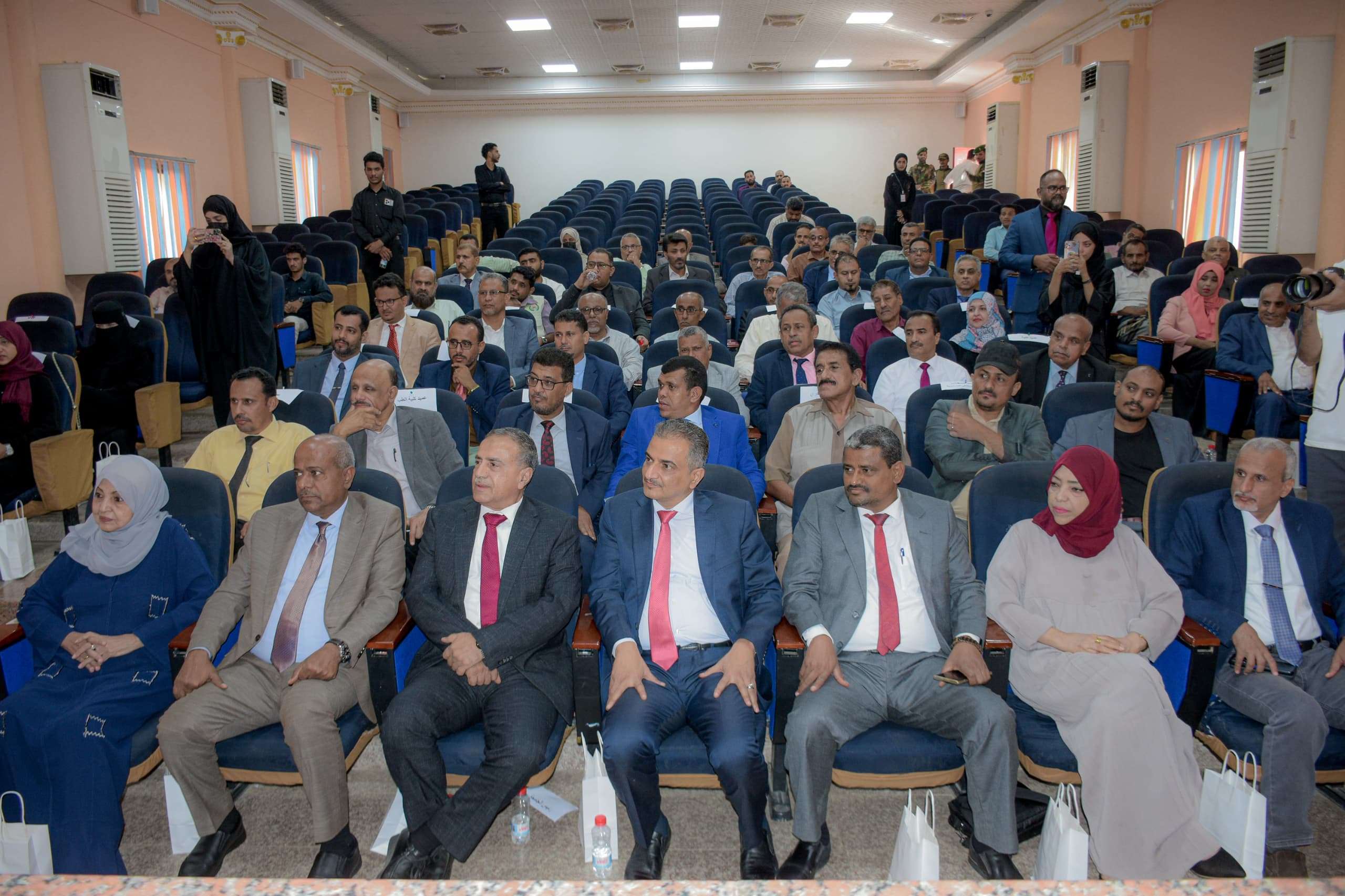 برعاية وزير الدولة محافظ عدن.. جامعة عدن تختتم فعاليات أسبوع الجودة العالمي